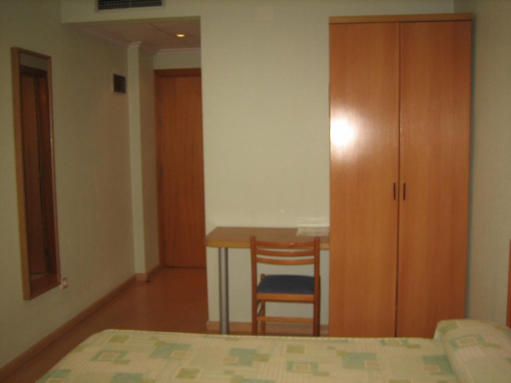 Hostal Madruga Elche Ngoại thất bức ảnh